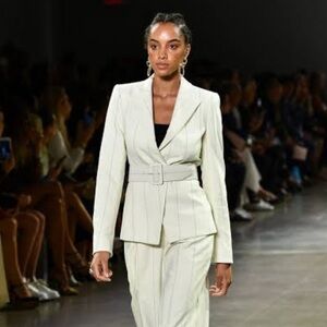 NWT🌟 ELIE TAHARI 🌟 BREE PINSTRIPE BLAZER JACKET IVORY SZ 4